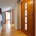 Maly Dabek I Dom Z Dostepem Do Basenu Wewnetrznego, Zewnetrznego, Brodzikow Dla Dzieci, Sali Zabaw Oraz Animacji *