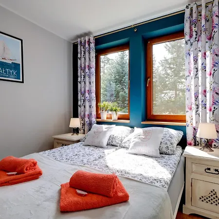 Ferienhaus Maly Dabek I Dom Z Dostepem Do Basenu Wewnetrznego, Zewnetrznego, Brodzikow Dla Dzieci, Sali Zabaw Oraz Animacji