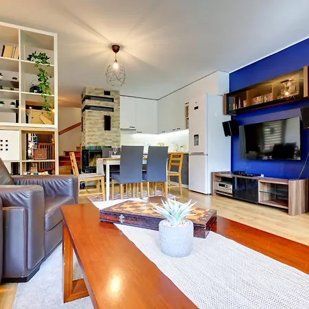 Maly Dabek I Dom Z Dostepem Do Basenu Wewnetrznego, Zewnetrznego, Brodzikow Dla Dzieci, Sali Zabaw Oraz Animacji * Poddąbie