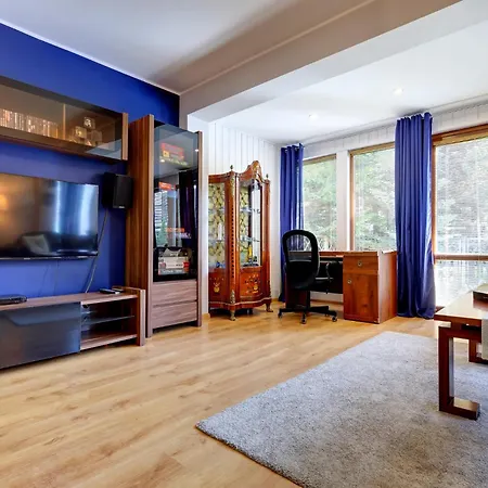 Maly Dabek I Dom Z Dostepem Do Basenu Wewnetrznego, Zewnetrznego, Brodzikow Dla Dzieci, Sali Zabaw Oraz Animacji Poddąbie