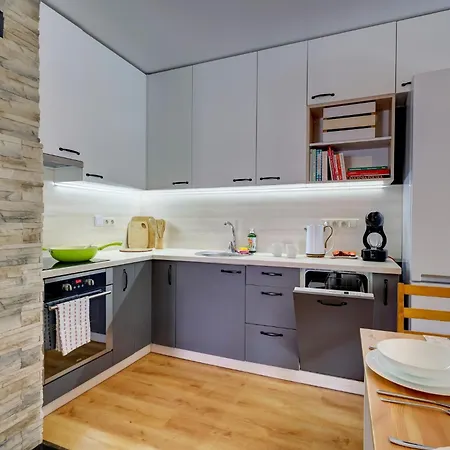 Maly Dabek I Dom Z Dostepem Do Basenu Wewnetrznego, Zewnetrznego, Brodzikow Dla Dzieci, Sali Zabaw Oraz Animacji Ferienhaus