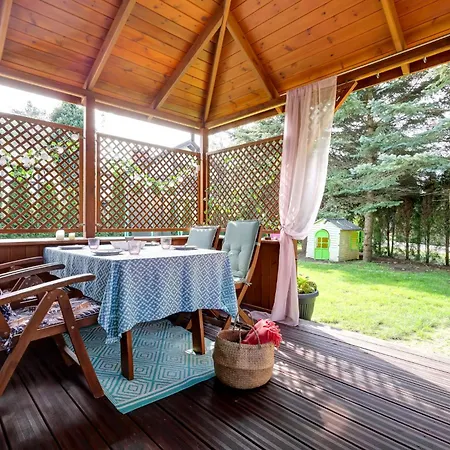 Maly Dabek I Dom Z Dostepem Do Basenu Wewnetrznego, Zewnetrznego, Brodzikow Dla Dzieci, Sali Zabaw Oraz Animacji Hébergement de vacances