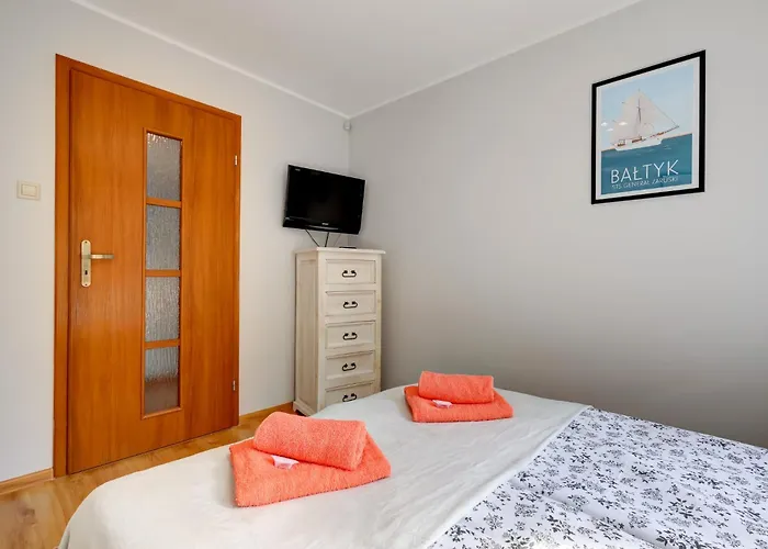 Mały Dąbek I Dom Z Dostępem Do Basenu Wewnętrznego, Zewnętrznego, Brodzików Dla Dzieci, Sali Zabaw Oraz Animacji Dom wakacyjny Poddąbie