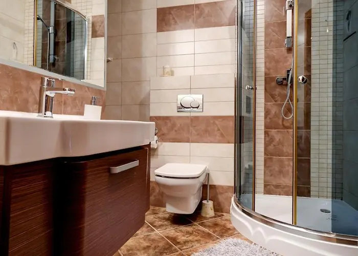 Mały Dąbek I Dom Z Dostępem Do Basenu Wewnętrznego, Zewnętrznego, Brodzików Dla Dzieci, Sali Zabaw Oraz Animacji *