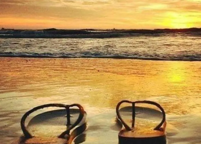 Dom wakacyjny Mały Dąbek I Dom Z Dostępem Do Basenu Wewnętrznego, Zewnętrznego, Brodzików Dla Dzieci, Sali Zabaw Oraz Animacji Poddąbie